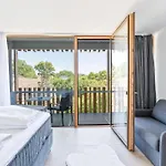 Bodensee Penthouse 21d - Seesicht - Billiard - Massage - Trambolin - Bbq - Tischkicker - Parken - Panorama Exklusive * Ohningen