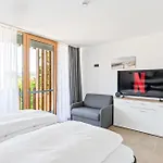 Bodensee Penthouse 21d - Seesicht - Billiard - Massage - Trambolin - Bbq - Tischkicker - Parken - Panorama Exklusive Διαμέρισμα Ohningen