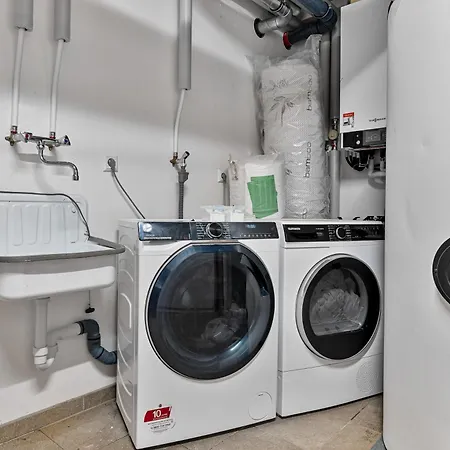 Bodensee Penthouse 21d - Seesicht - Billiard - Massage - Trambolin - Bbq - Tischkicker - Parken - Panorama Exklusive Ohningen