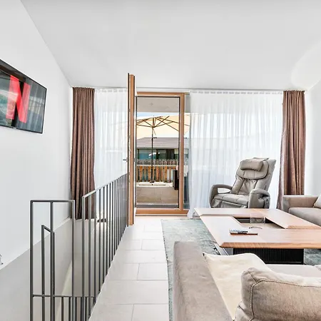 Daire Bodensee Penthouse 21d - Seesicht - Billiard - Massage - Trambolin - Bbq - Tischkicker - Parken - Panorama Exklusive